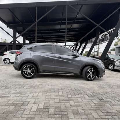 HONDA-HR-V-2019