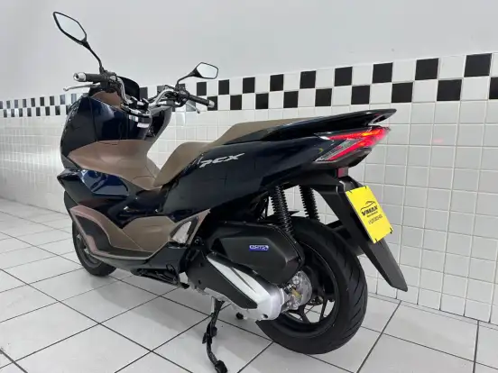HONDA-PCX 160 DLX-2025