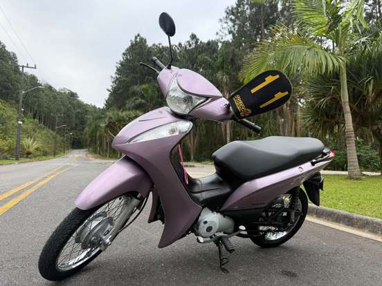 HONDA-BIZ 125 ES-2011