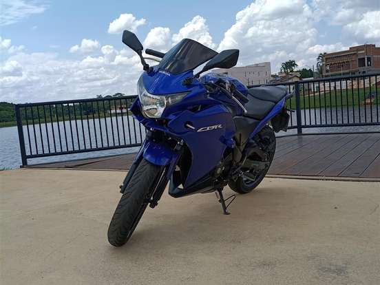 HONDA-CBR 250R HONDA-CBR 250R-2012
