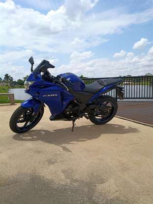 HONDA-CBR 250R-2012