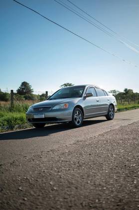HONDA CIVIC 1.7 LX 16V GASOLINA 4P MANUAL