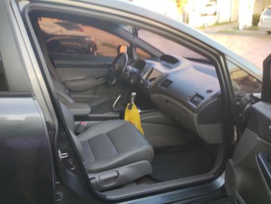 HONDA-CIVIC-2010