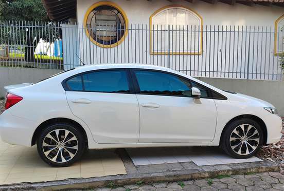 HONDA-CIVIC-2015