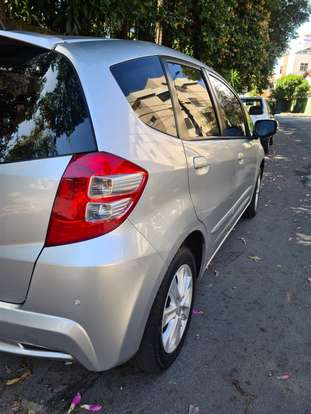 HONDA-FIT-2013