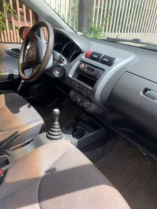 HONDA-FIT-2004
