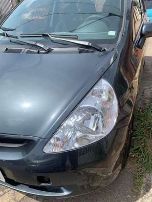 HONDA-FIT-2004