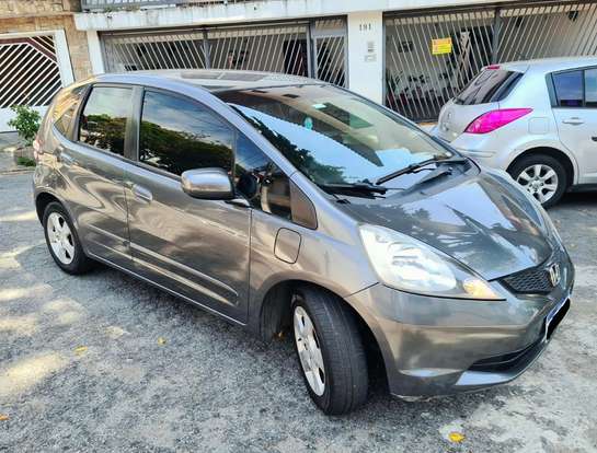 HONDA-FIT-2009