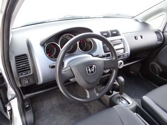 HONDA-FIT-2008