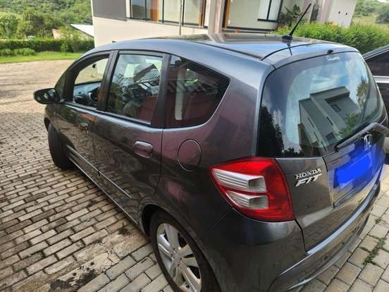 HONDA-FIT-2013