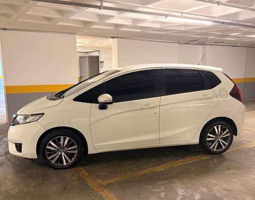 HONDA-FIT-2015