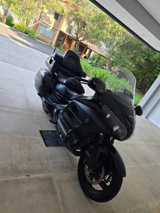 HONDA GL 1800 GOLD WING 