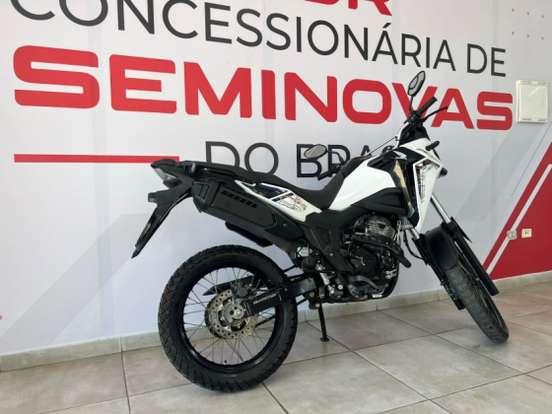 HONDA-XRE 300 SAHARA-2024