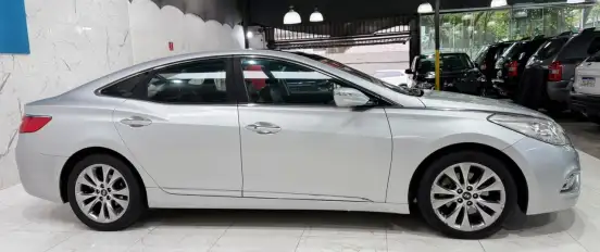HYUNDAI-AZERA-2011