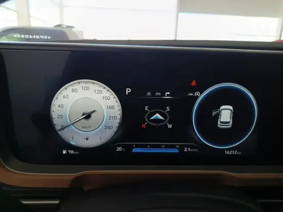 HYUNDAI-CRETA-1.0 TGDI FLEX PLATINUM AUTOMÁTICO HYUNDAI-CRETA-2025