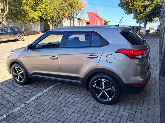HYUNDAI-CRETA-2021