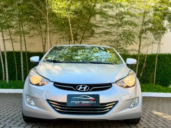 HYUNDAI-ELANTRA-2012