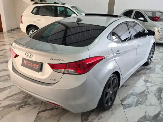 HYUNDAI-ELANTRA-2011