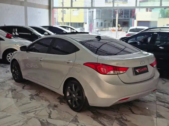 HYUNDAI-ELANTRA-2011