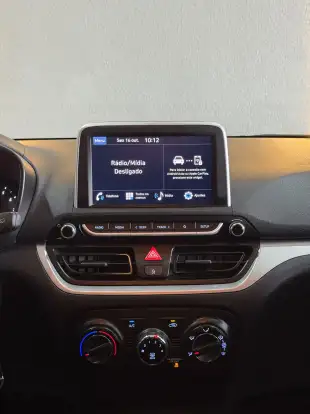 HYUNDAI-HB20-2023