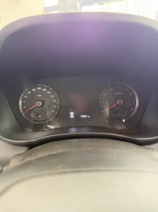 HYUNDAI-HB20-2024