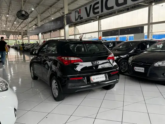 HYUNDAI-HB20-2016