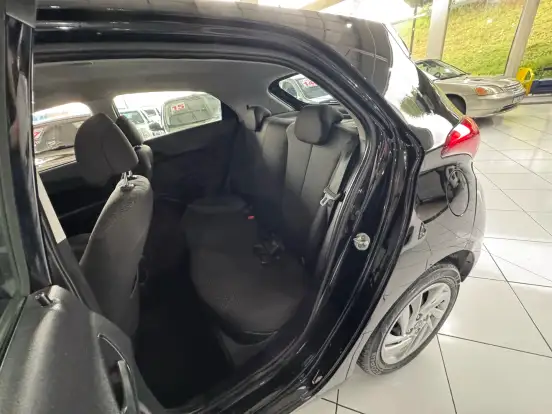 HYUNDAI-HB20-2016