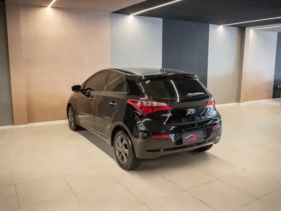 HYUNDAI-HB20-1.0 COMFORT PLUS 12V FLEX 4P MANUAL HYUNDAI-HB20-2018
