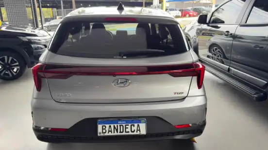 HYUNDAI-HB20-2023