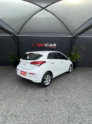 HYUNDAI-HB20-2016