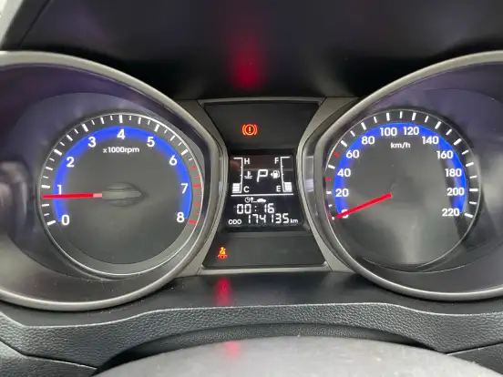 HYUNDAI-HB20-1.6 PREMIUM 16V FLEX 4P AUTOMÁTICO HYUNDAI-HB20-2016