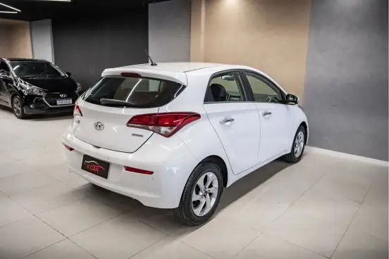 HYUNDAI-HB20-1.6 PREMIUM 16V FLEX 4P AUTOMÁTICO HYUNDAI-HB20-2017