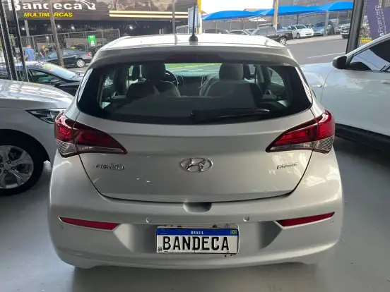 HYUNDAI-HB20-2018