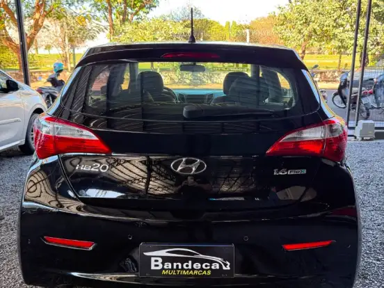 HYUNDAI-HB20-1.6 PREMIUM 16V FLEX 4P MANUAL HYUNDAI-HB20-2013