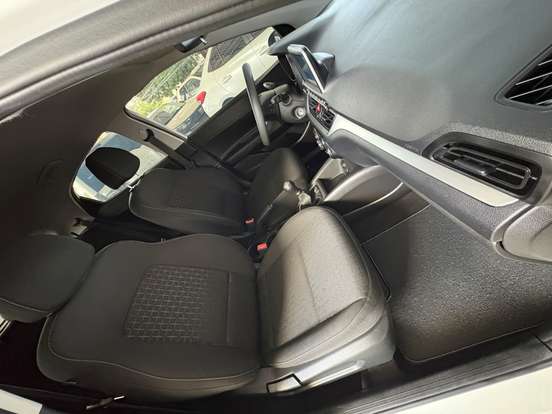 HYUNDAI-HB20-2024