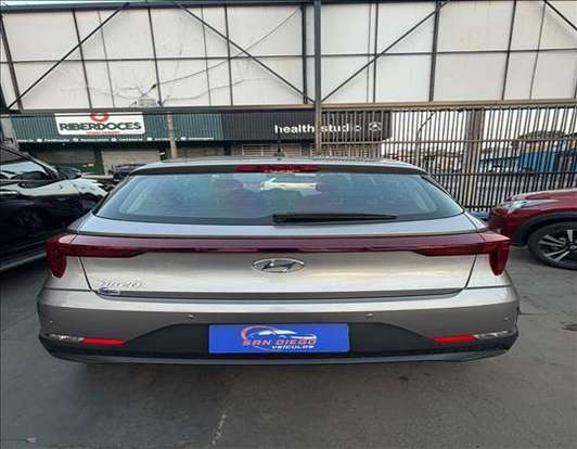 HYUNDAI-HB20-2023