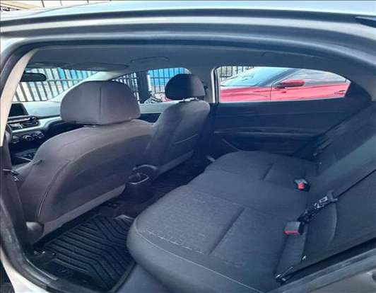 HYUNDAI-HB20-2023