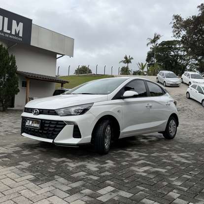 HYUNDAI-HB20-2023