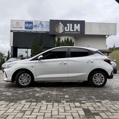 HYUNDAI-HB20-2023
