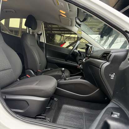 HYUNDAI-HB20-2023