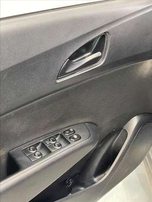HYUNDAI-HB20-2016