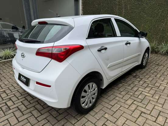 HYUNDAI-HB20-1.0 COMFORT 12V FLEX 4P MANUAL HYUNDAI-HB20-2017