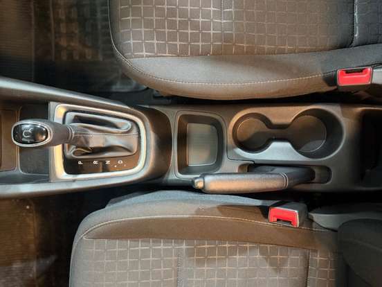 HYUNDAI-HB20-2023