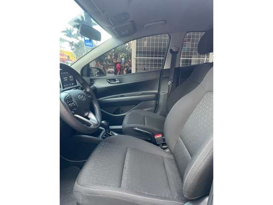 HYUNDAI-HB20-2023