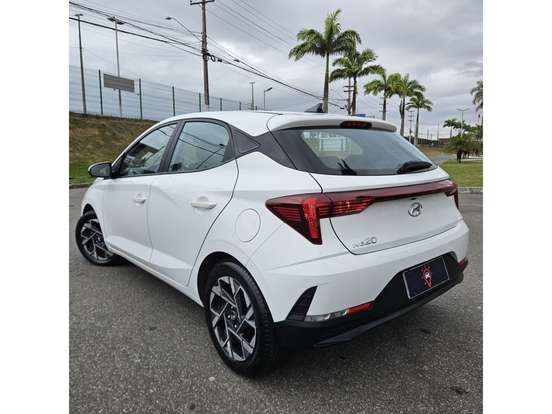HYUNDAI-HB20-2023