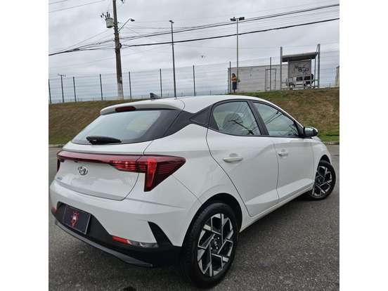 HYUNDAI-HB20-2023