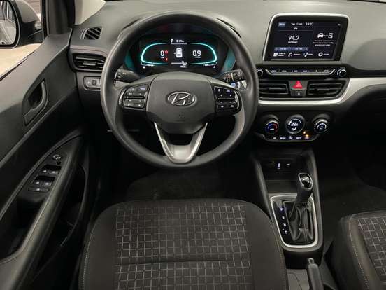 HYUNDAI-HB20-2025