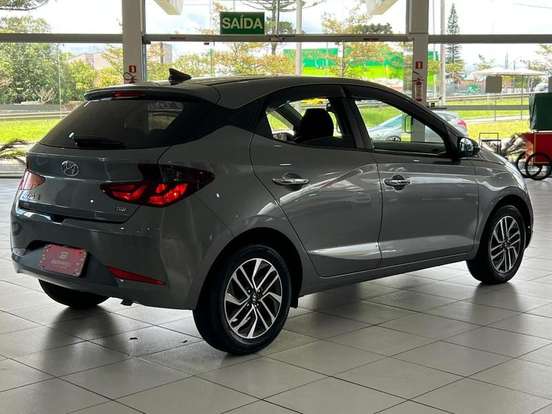 HYUNDAI-HB20-2022