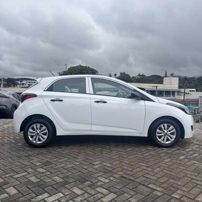 HYUNDAI-HB20-2019
