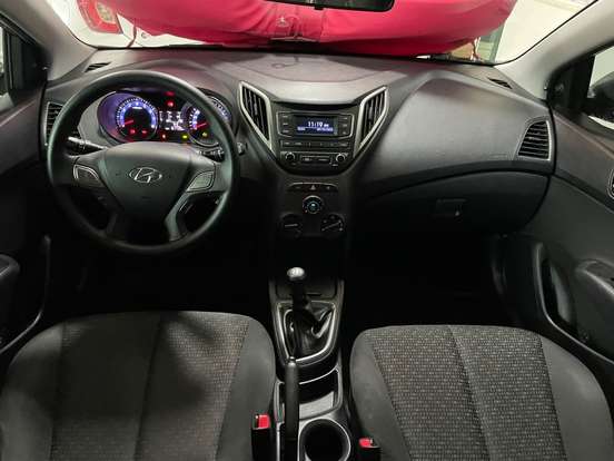 HYUNDAI-HB20-2018